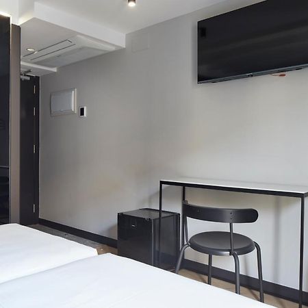 Hostal Espoz Y Mina Pamplona Buitenkant foto